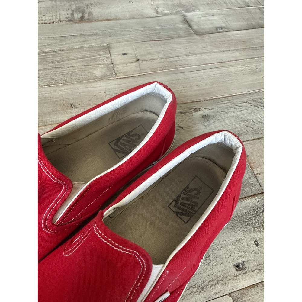 Vans Classic Slip-On Red Canvas Skate Shoes Mens 12 Womens 13.5 Low Top Sneaker - Picture 7 of 7